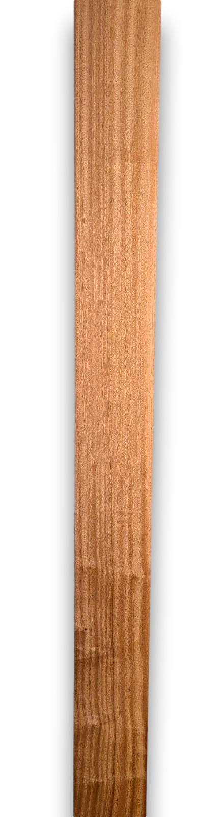 Placage d'acajou | 235x17 cm
