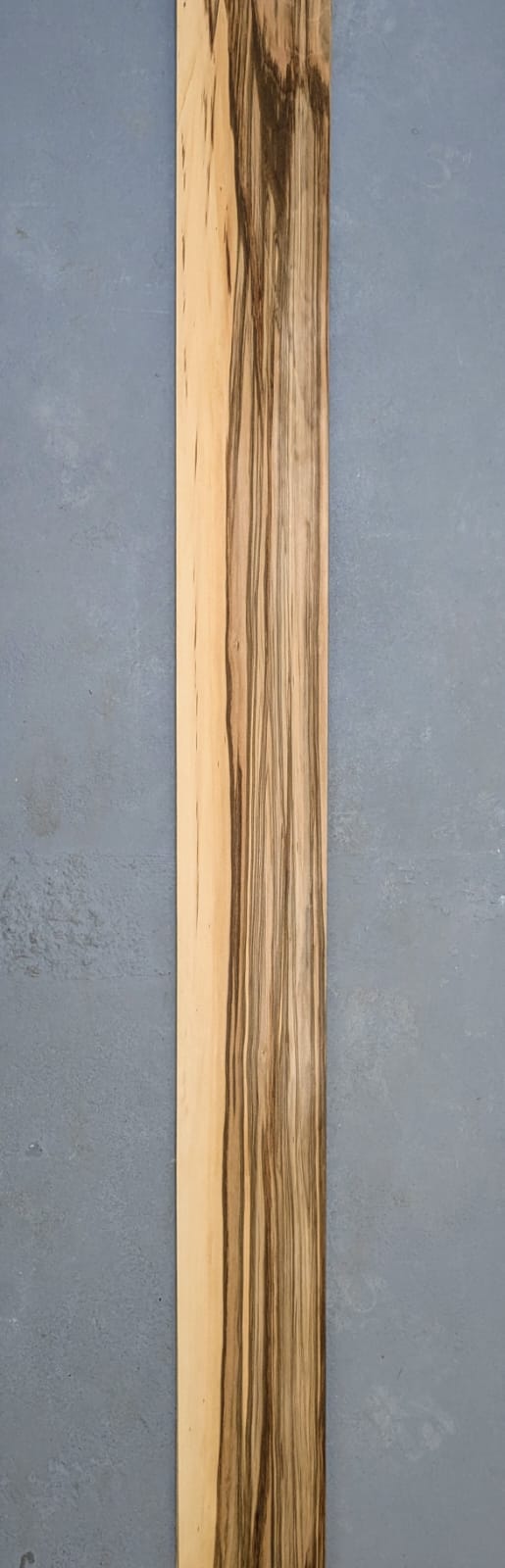 Placage de Noyer Satiné | 175x16cm