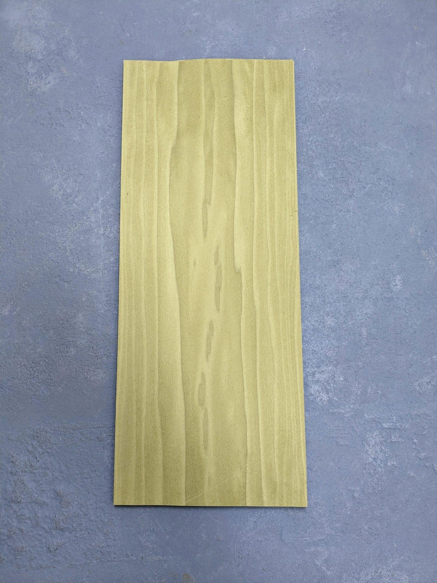 Groen fineer 50x19 cm - Houtfineer.shop